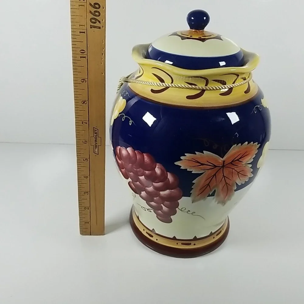Vintage Nonnis Biscotti Hand Painted Ceramic Tuscany Cookie Jar Grape Theme 3067